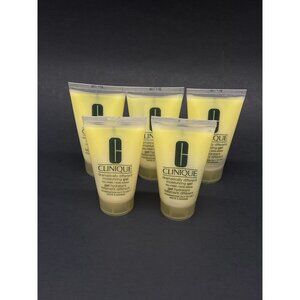 5 Clinique Dramatically Different™ Moisturizing Gel 1oz